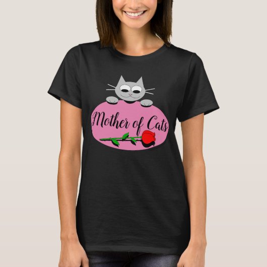 黒猫の母と赤いバラの猫好きのためのデザイン Tシャツ (正面)