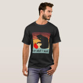 黒猫の赤いカップ 私の猫が欲しい Tシャツ (正面フル)