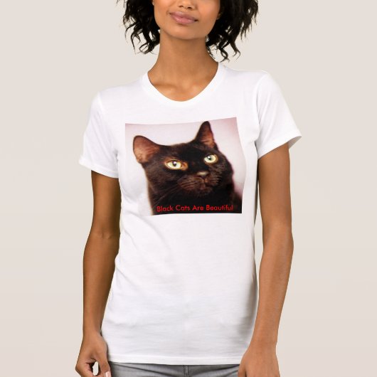 黒猫は美しいTシャツです Tシャツ (正面)