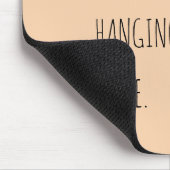 黒猫ぶら下がった漫画のおもしろい文字 マウスパッド (コーナー)