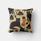 黒猫ハロウィンホラーおもしろいギフトboo 2024 クッション (正面)