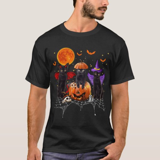 黒猫ハロウィーン、黒猫カボチャに座る Tシャツ (正面)