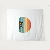 黒猫ピーキングサンセットヴィンテージ4 タペストリー (正面(横))