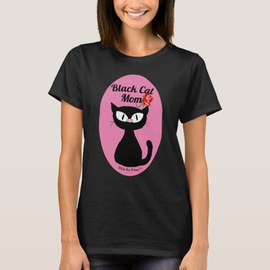 黒猫ママ かわいいキャラクター 黒猫と赤いバラ Tシャツ (正面)
