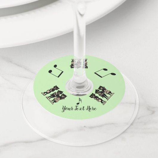 黒猫ミュージシャン楽器音符グリーン ワイングラスタグ (クローズアップ)