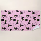 黒猫モダン名前をカスタムするとフレーズ ビーチタオル (正面)