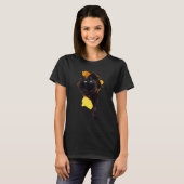 黒猫破れた布 黒猫黄色の目 かわいい Tシャツ (正面フル)