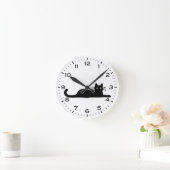 黒猫（数と分） ラウンド壁時計 (ホーム)