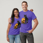 黒猫 紫のバラ カボチャの秋 Tシャツ (ユニセックス)