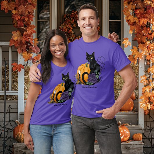 黒猫 紫のバラ カボチャの秋 Tシャツ