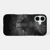 黒猫 iPhone 16ケース (裏面横)