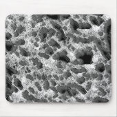 黒白の丸い枕を持つサンゴ マウスパッド (正面)