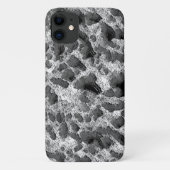 黒白の丸い枕を持つサンゴ Case-Mate iPhoneケース (裏面)