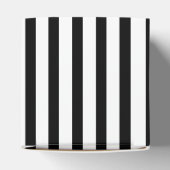黒白の縦縞模様のギフト フェイバーボックス (上部)