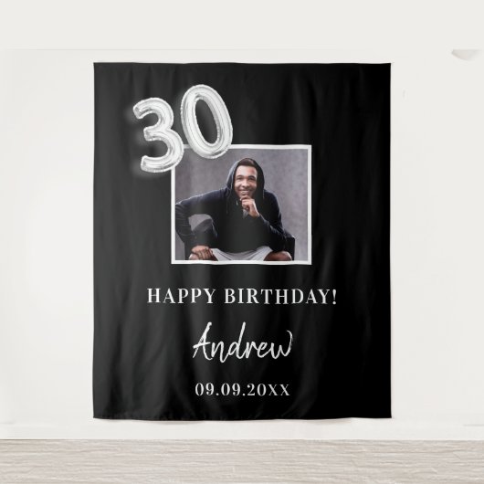 黒白カスタムフォトネームガイ 30歳誕生日 タペストリー (正面)