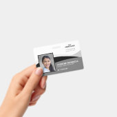 黒白テンプレート ビジネス ロゴ フォト 名前 ID バッジ (手持ち)