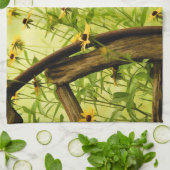 黒目のスーザンおよび荷馬車の車輪の写真 キッチンタオル (折り畳み)