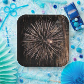 黒空に花火を表示 ペーパープレート (パーティー)