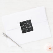 黒絹の銀箔のフェイク花模様モノグラム スクエアシール (封筒)