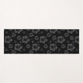 黒背景に黒い花のイラストレーション ヨガマット (正面(横))