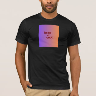 黒色のハーフスリーブTシャツ Tシャツ
