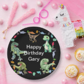 黒色背景の恐竜の誕生日パーティー ペーパープレート (パーティー)