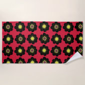 黒花赤背景スカンジナビアの花 ビーチタオル (正面)