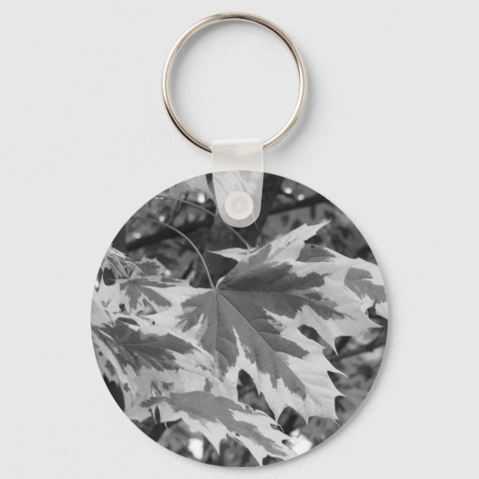 黒葉と白の キーホルダー (正面)