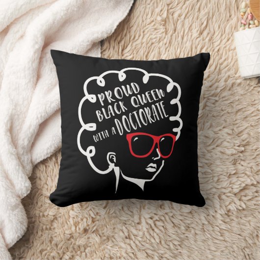 黒誇りを持ったクイーン博士号学位の卒業 クッション (ブランケット)