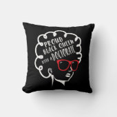 黒誇りを持ったクイーン博士号学位の卒業 クッション (正面)