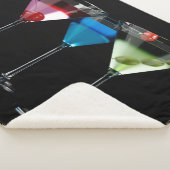 黒違う色のマルティーニ眼鏡のカクテル シェルパブランケット (3/4)