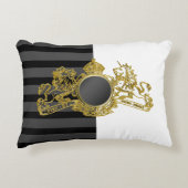 黒金ゴールドエンブレムホワイトタキシードリングや輪ベアラー枕 アクセントクッション (正面)