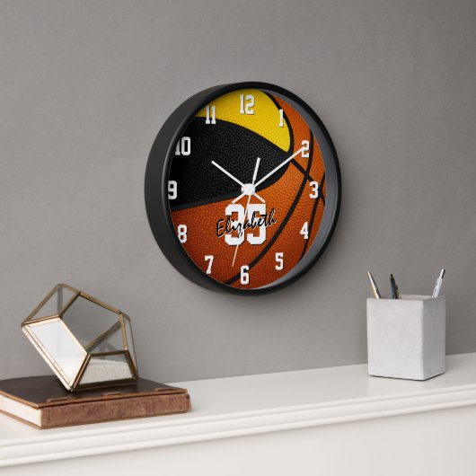 黒金ゴールドチームカラーバスケッパーソナライズされたバスケットボール 壁時計 (オフィス)