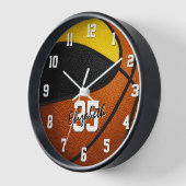 黒金ゴールドチームカラーバスケッパーソナライズされたバスケットボール 壁時計 (傾斜)
