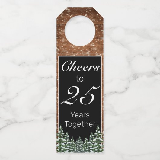 黒雪の森と森の松の記念日 ボトルネックタグ (正面)