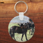 黒馬と乳牛 キーホルダー (正面)