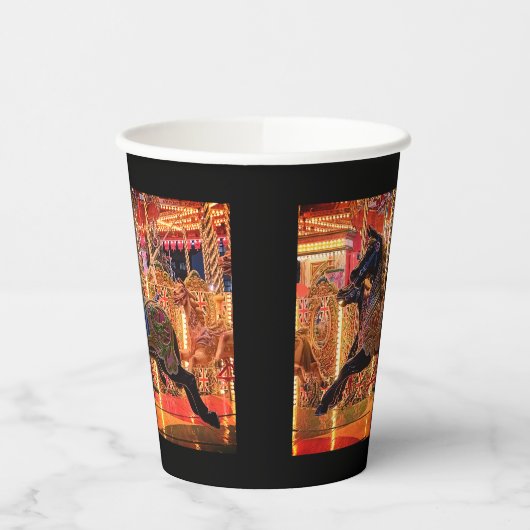 黒馬 紙コップ (左)