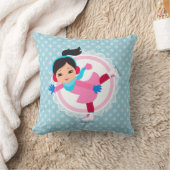 黒髪のアイススケーター-冬季スポーツのスケートで滑ること クッション (ブランケット)