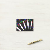 黒髪のモダン人 ポストイット (デスク上)