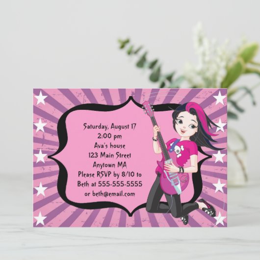 黒髪のロックスターの女の子の誕生日の招待状 招待状 (スタンド正面)