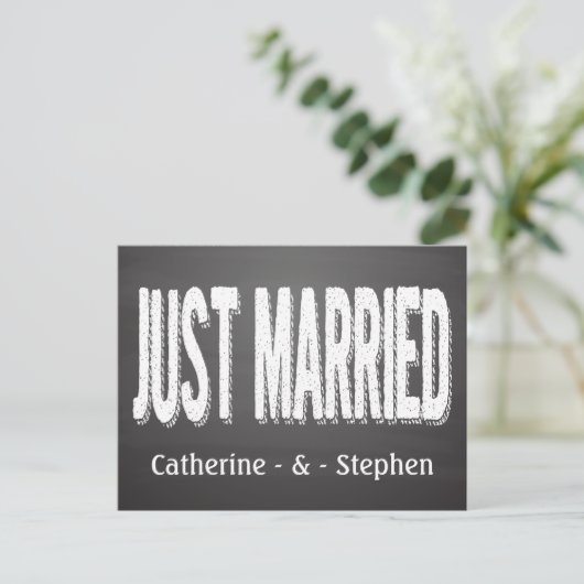 黒黒黒板たった今結婚しました結婚発表 案内ポストカード (スタンド正面)