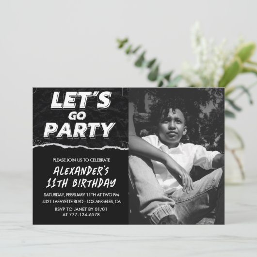 黒11歳の誕生日招待状Boy Photo 招待状 (スタンド正面)