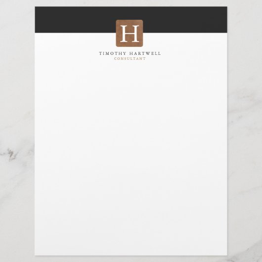 黒|の白い中心の割れたはっきりしたなモノグラム レターヘッド (正面)