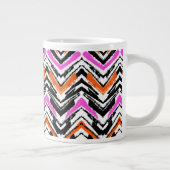 黒、オレンジ、ピンクの手描き山形 ジャンボコーヒーマグカップ (右)