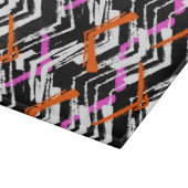 黒、オレンジ、ピンクの手描き矢印パターン カッティングボード (角)