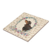 黒&タンダックスフント犬の足の跡をフローラかわいい タイル (側面)