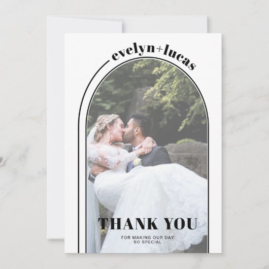 黒、白のアーチとタイポグラフィの写真結婚の サンキューカード (正面)