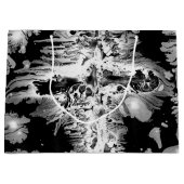 黒+白の渦絵を描状 ラージペーパーバッグ (正面)