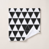 黒、白、グレーの幾何三角形パターン。 バスタオルセット (ウォッシュタオル)