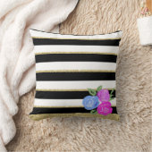 黒、白、金のクッションにピンクと青のバラ クッション (ブランケット)